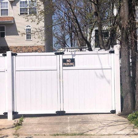 Cozzy Room With Private Entrance And Drive Way Nova Iorque Exterior foto
